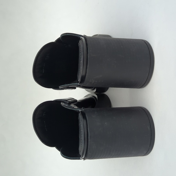 Prada Women's Black 85 Triangle Logo Mules In Brushed Leather - Picture 8 of 11